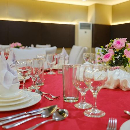 Go Hotels Lanang - Davao Zewnętrze zdjęcie